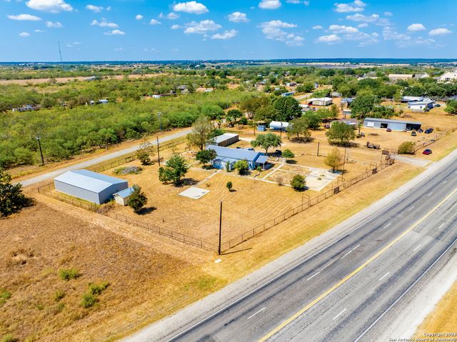 6071 US Highway 87 W, Sutherland Springs, TX 78161