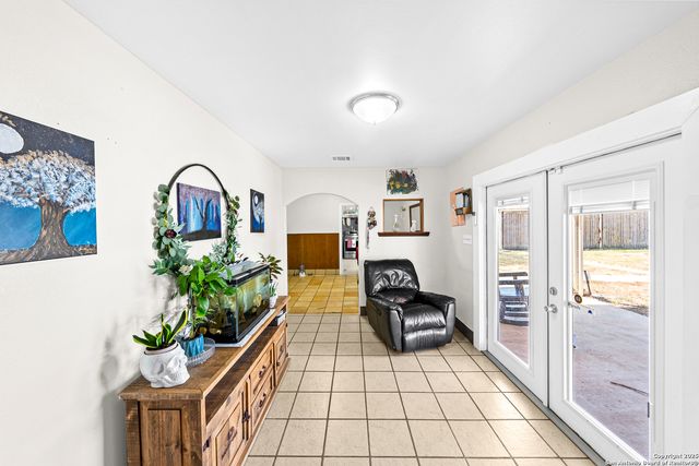 6071 US Highway 87 W, Sutherland Springs, TX 78161