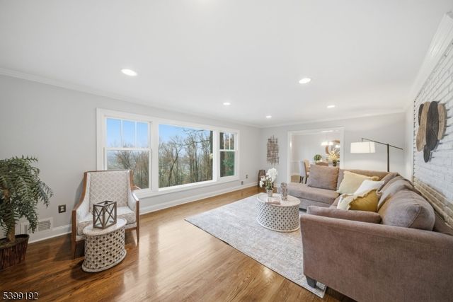 66 Skyline Dr, Morris Twp., NJ 07960