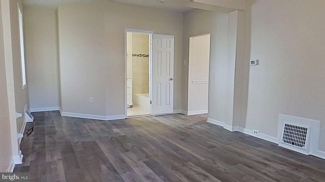 43 S EAST ST, Spring Grove, PA 17362