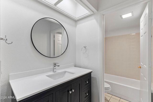 10805 N 9TH Place, Phoenix, AZ 85020
