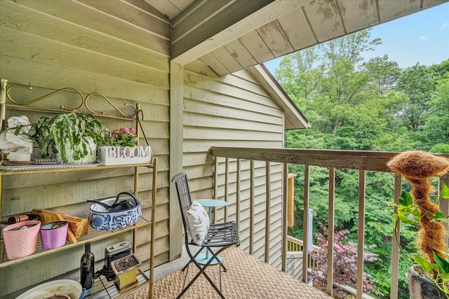 219 Shoreline Marina CIR 121, Moneta, VA 24121