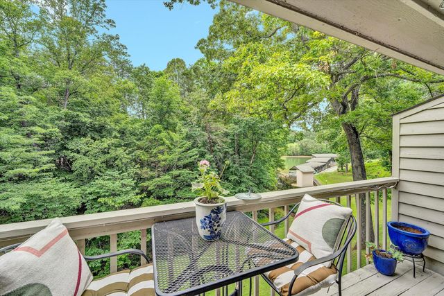219 Shoreline Marina CIR 121, Moneta, VA 24121