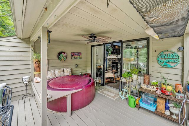 219 Shoreline Marina CIR 121, Moneta, VA 24121