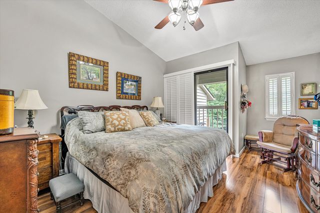 219 Shoreline Marina CIR 121, Moneta, VA 24121