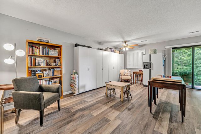 219 Shoreline Marina CIR 121, Moneta, VA 24121