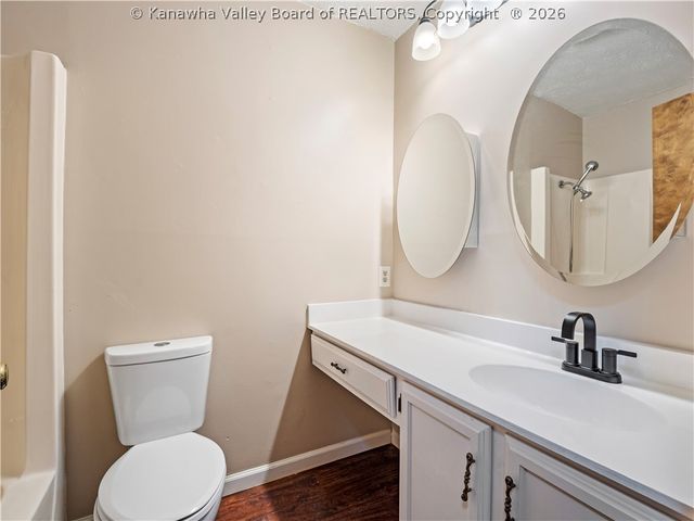 1800 Sugar Creek Drive, Charleston, WV 25387