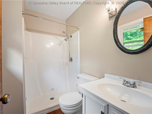 1800 Sugar Creek Drive, Charleston, WV 25387