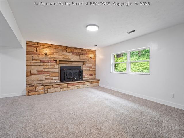 1800 Sugar Creek Drive, Charleston, WV 25387