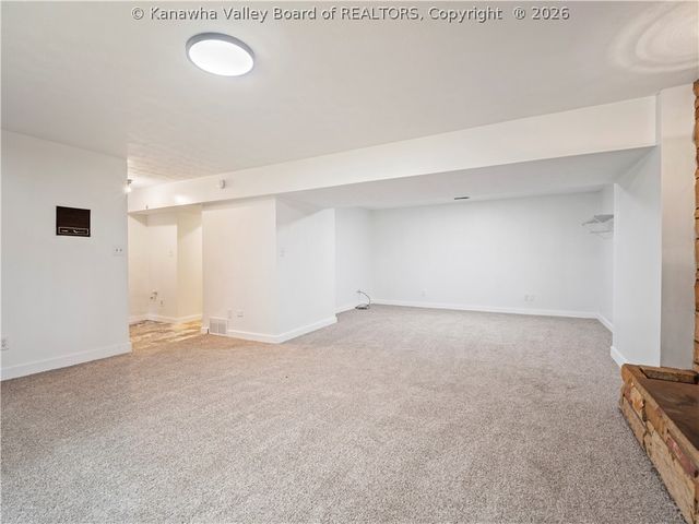1800 Sugar Creek Drive, Charleston, WV 25387