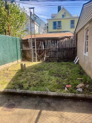 4327 Elbertson Street, Elmhurst, NY 11373