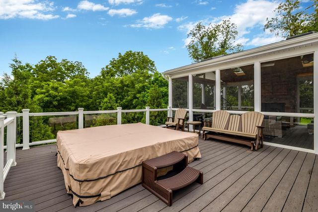 15019 LYNNFORD CT, Waterford, VA 20197