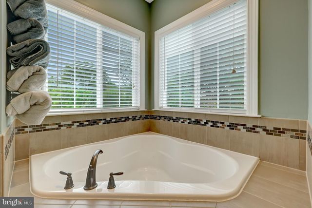 15019 LYNNFORD CT, Waterford, VA 20197