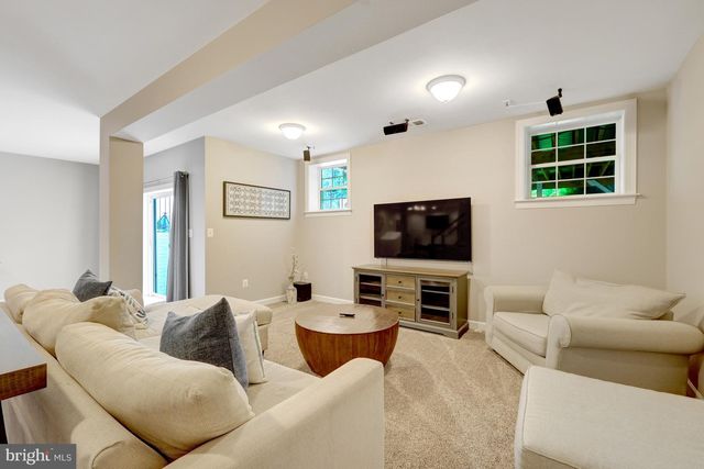 15019 LYNNFORD CT, Waterford, VA 20197