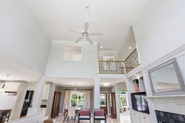 11180 Hawthorn Ridge, Fishers, IN 46037