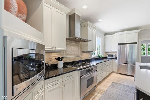 11180 Hawthorn Ridge, Fishers, IN 46037