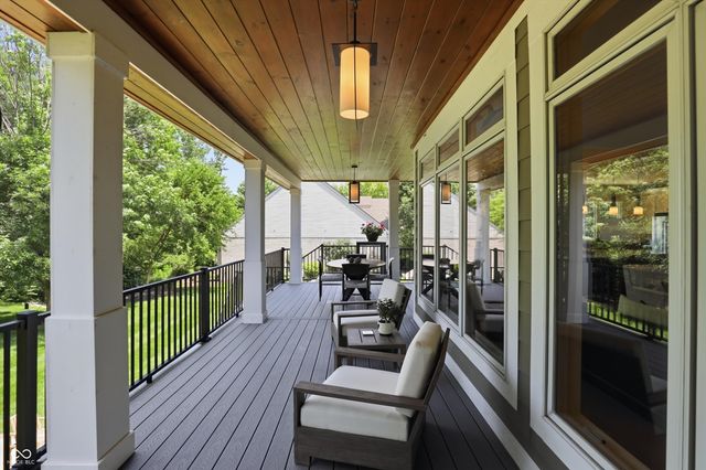11180 Hawthorn Ridge, Fishers, IN 46037