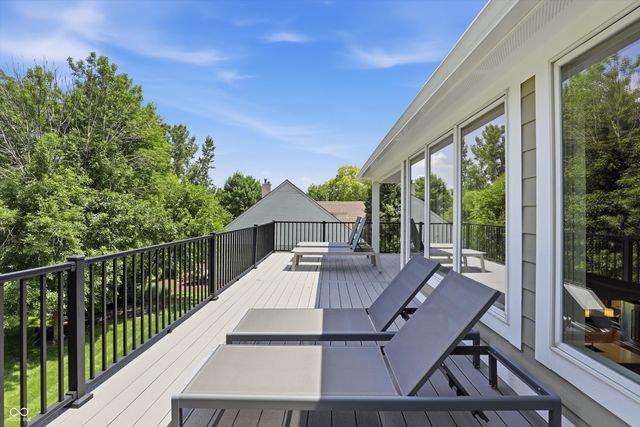 11180 Hawthorn Ridge, Fishers, IN 46037