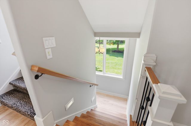 11180 Hawthorn Ridge, Fishers, IN 46037