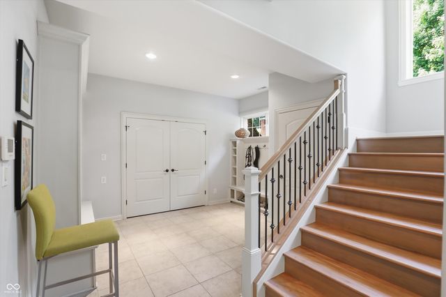 11180 Hawthorn Ridge, Fishers, IN 46037