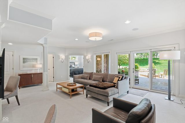 11180 Hawthorn Ridge, Fishers, IN 46037
