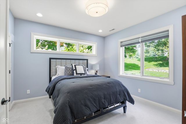 11180 Hawthorn Ridge, Fishers, IN 46037