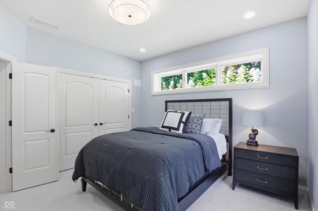 11180 Hawthorn Ridge, Fishers, IN 46037