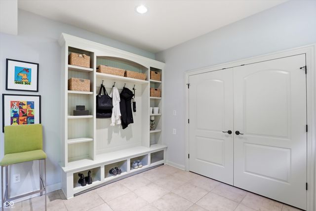 11180 Hawthorn Ridge, Fishers, IN 46037