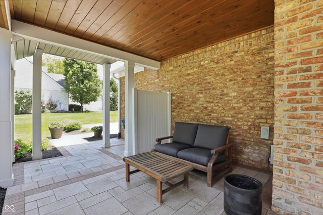 11180 Hawthorn Ridge, Fishers, IN 46037