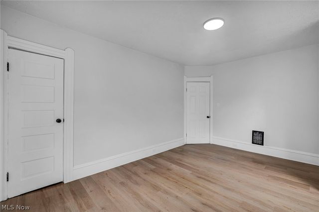 7106 Lawnview Avenue, Cleveland, OH 44103