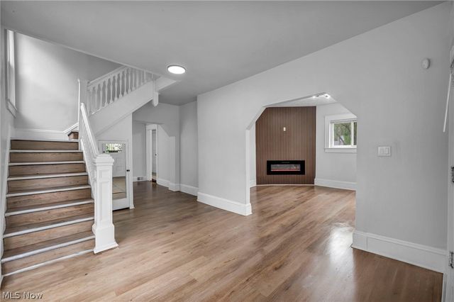 7106 Lawnview Avenue, Cleveland, OH 44103