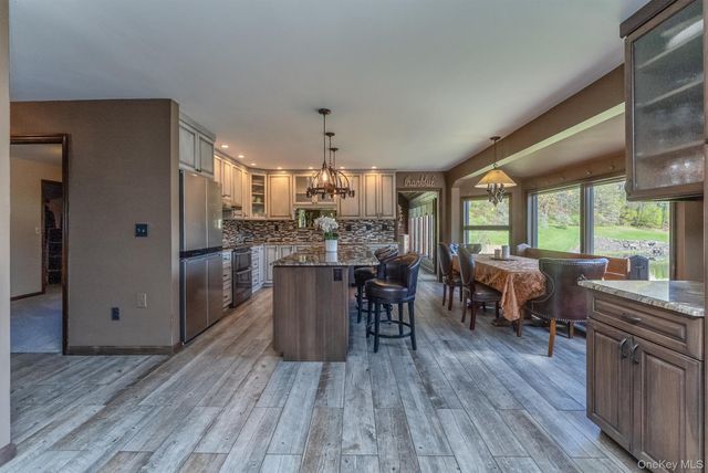 81 Union Center Road, Ulster Park, NY 12487
