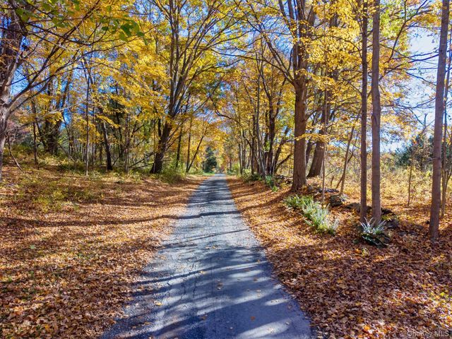 81 Union Center Road, Ulster Park, NY 12487