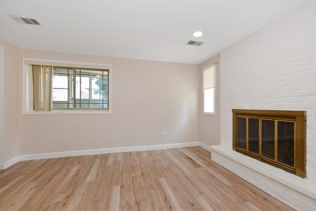 16725 Oleander Avenue, Tinley Park, IL 60477