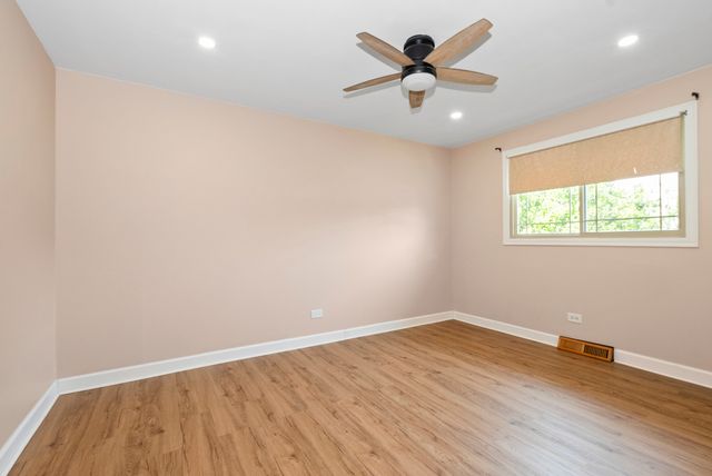 16725 Oleander Avenue, Tinley Park, IL 60477