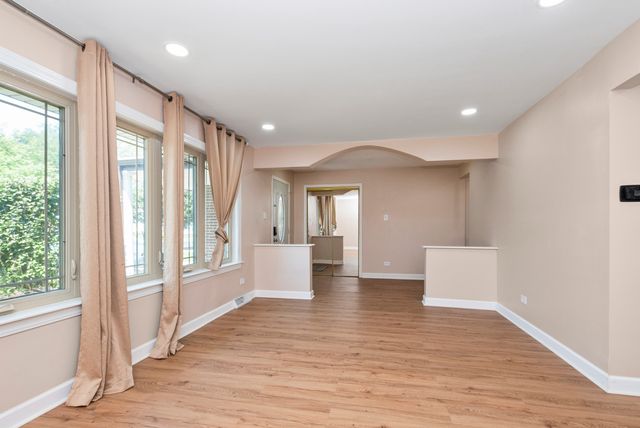 16725 Oleander Avenue, Tinley Park, IL 60477