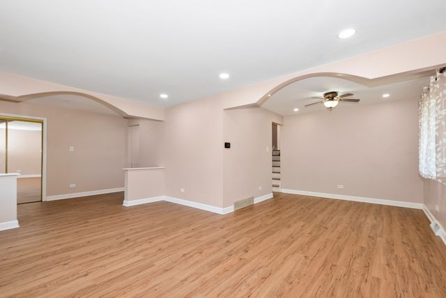 16725 Oleander Avenue, Tinley Park, IL 60477