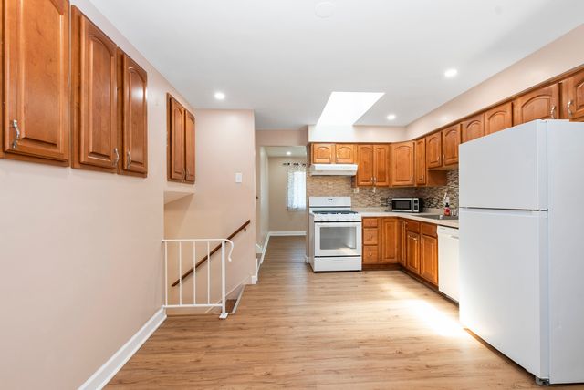 16725 Oleander Avenue, Tinley Park, IL 60477