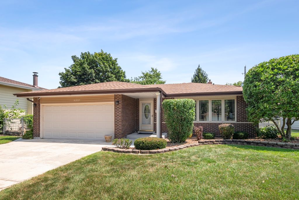 16725 Oleander Avenue, Tinley Park, IL 60477