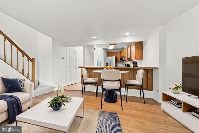 5909 SAINT GILES WAY, Alexandria, VA 22315