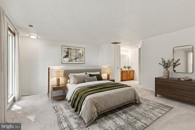 5909 SAINT GILES WAY, Alexandria, VA 22315