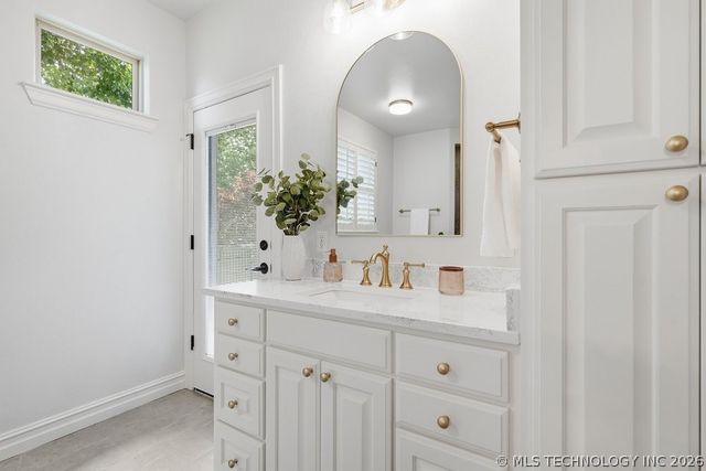 7832 E Galveston Street, Broken Arrow, OK 74014
