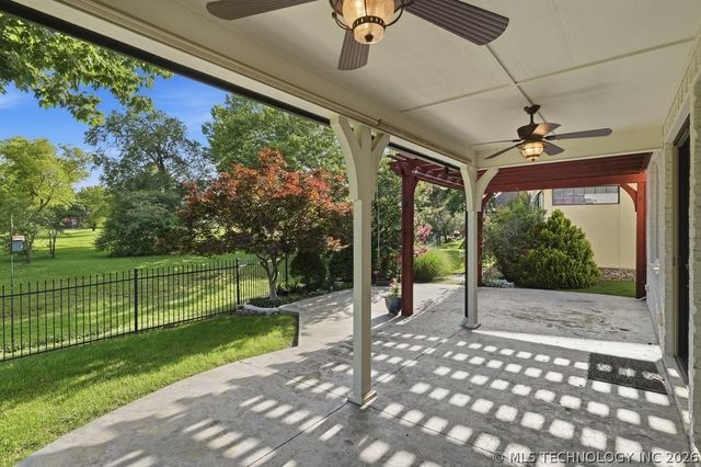 7832 E Galveston Street, Broken Arrow, OK 74014