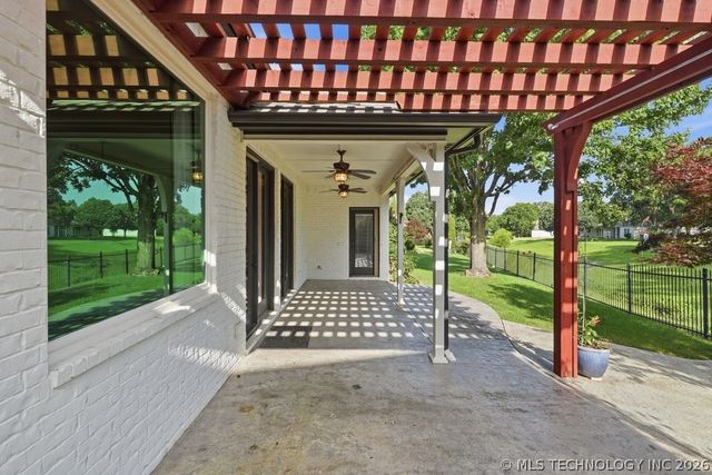 7832 E Galveston Street, Broken Arrow, OK 74014