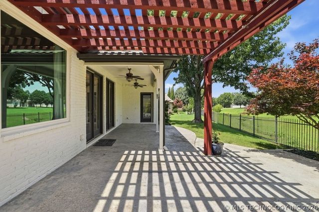 7832 E Galveston Street, Broken Arrow, OK 74014