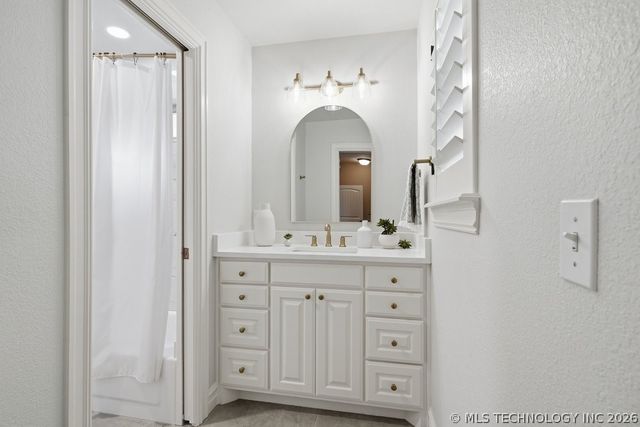 7832 E Galveston Street, Broken Arrow, OK 74014