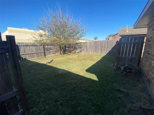 1109 Wimbledon Lane, Plano, TX 75075