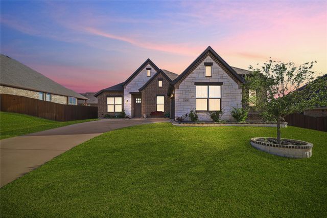 3216 Signal Hill Drive, Burleson, TX 76028