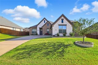 3216 Signal Hill Drive, Burleson, TX 76028