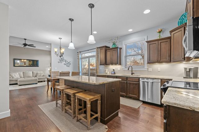 2009 DEVONSHIRE DR, Columbia, MO 65203